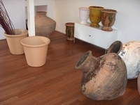 Antieke wijnvaas  85 cm hoogte 83 cm diameter