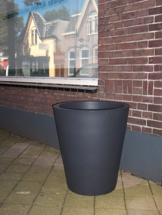 Mat zwarte conus vaas 65 cm
