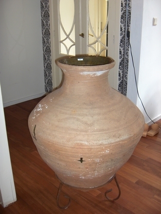 Antieke wijnvaas 100 cm hoogte, 80 cm diameter