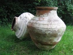 Antieke wijnvaas met hals 110 cm